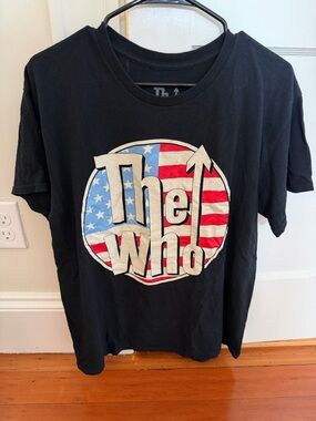The Who Tour 2022 American Flag Graphic Tee - Black Size L